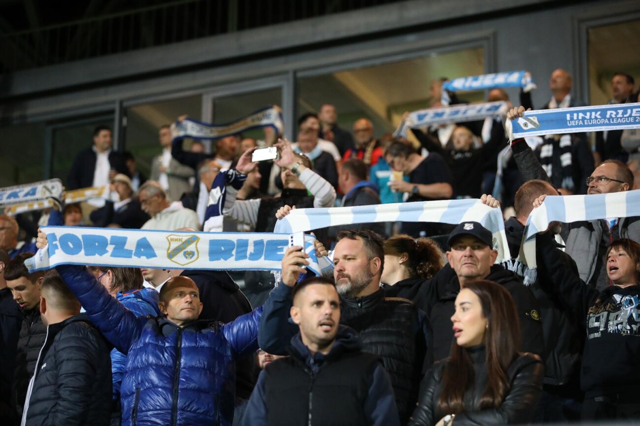 Rijeka: Rijeka i Hajduk sastali se u 8. kolu SuperSport HNL-a Rijeka: Rijeka i Hajduk sastali se u 8. kolu SuperSport HNL-a