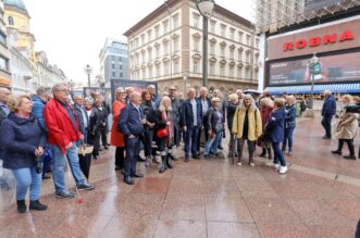 IMG_9743 IMG_9743