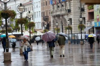Rijeka: Kišni dan u centru grada Rijeka: Kišni dan u centru grada