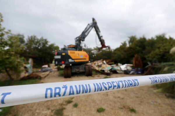 Barbariga: Ruenje bespravno sagra?enih objekata
