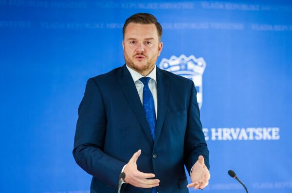Zagreb: Ministar Primorac dao je izjavu medijima