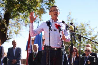 Predsjednik Republike sudjelovao je na centralnom događaju „Pozdrav Beloj nedeji“ manifestacije „Bela nedeja“ u Gradu Kastvu Predsjednik Republike sudjelovao je na centralnom događaju „Pozdrav Beloj nedeji“ manifestacije „Bela nedeja“ u Gradu Kastvu