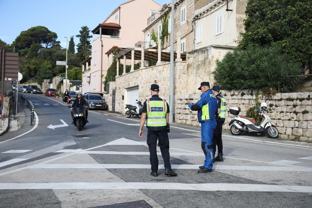 Dubrovnik: Mjere osiguranja na ulicama grada uoči dolaska ukrajinskog predsjednika Zelenskog Dubrovnik: Mjere osiguranja na ulicama grada uoči dolaska ukrajinskog predsjednika Zelenskog