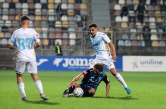 Rijeka: Rijeka i Varaždin susreli se u 11 kolu SuperSport HNL-a Rijeka: Rijeka i Varaždin susreli se u 11 kolu SuperSport HNL-a