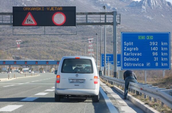 Grobnik: Zbog orkanske bure za sva vozila zatvorena dionica autoceste A6 Kikovica – Otrovica