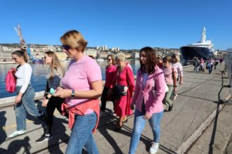 Rijeka: Javnozdravstvena akcija “Ružičasti lukobran – Hodajmo protiv raka dojke” Rijeka: Javnozdravstvena akcija “Ružičasti lukobran – Hodajmo protiv raka dojke”