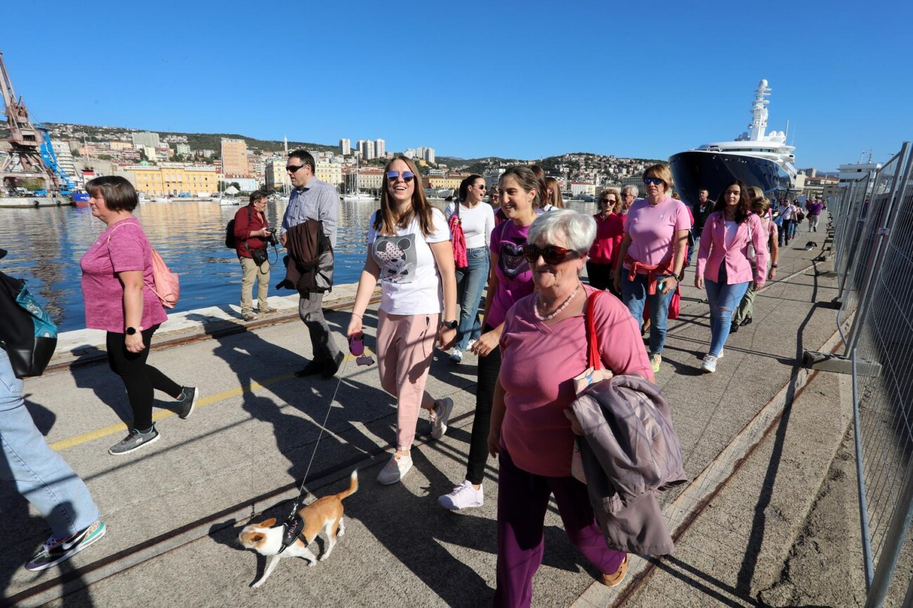 Rijeka: Javnozdravstvena akcija “Rui?asti lukobran – Hodajmo protiv raka dojke” Rijeka: Javnozdravstvena akcija “Rui?asti lukobran – Hodajmo protiv raka dojke”
