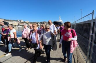 Rijeka: Javnozdravstvena akcija “Rui?asti lukobran – Hodajmo protiv raka dojke” Rijeka: Javnozdravstvena akcija “Rui?asti lukobran – Hodajmo protiv raka dojke”