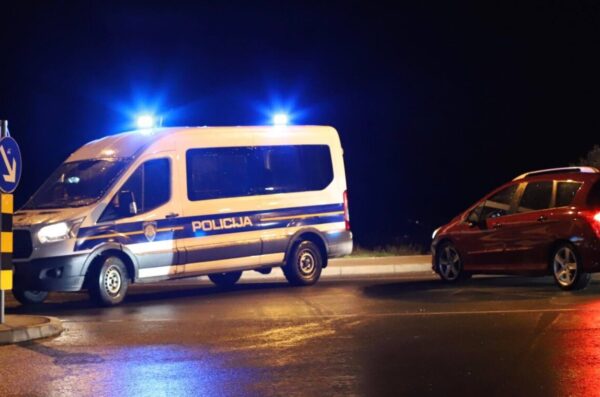 policija-patrola-noćna-riPORTAL