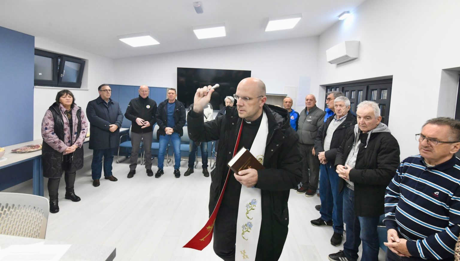 KOSTRENA UDVDR NOVI PROSTOR (12) KOSTRENA UDVDR NOVI PROSTOR (12)