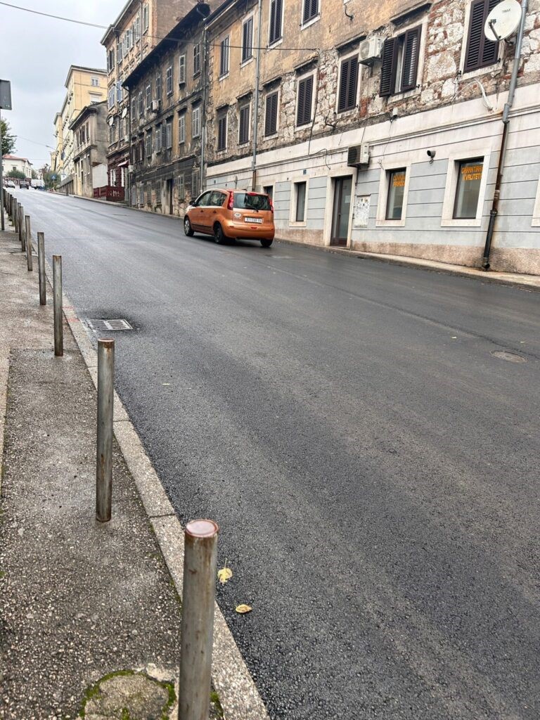 Novi-asfalt-u-Vukovarskoj-4 Novi-asfalt-u-Vukovarskoj-4