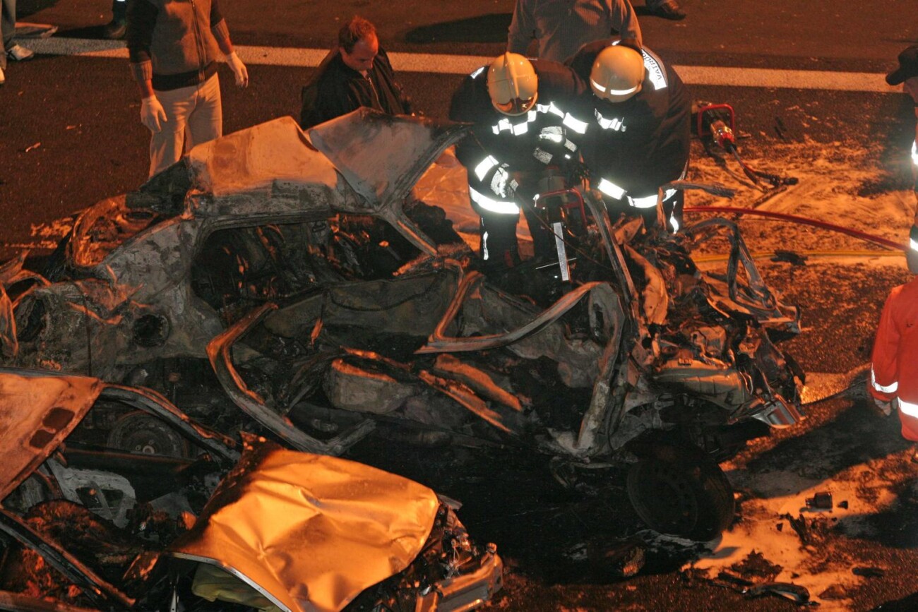 ARHIVA – 9.11.2006. Stravi?na nesre?a na autocesti Rijeka-Zagreb: Izgorjele tri osobe, jedna umrla u bolnici ARHIVA – 9.11.2006. Stravi?na nesre?a na autocesti Rijeka-Zagreb: Izgorjele tri osobe, jedna umrla u bolnici