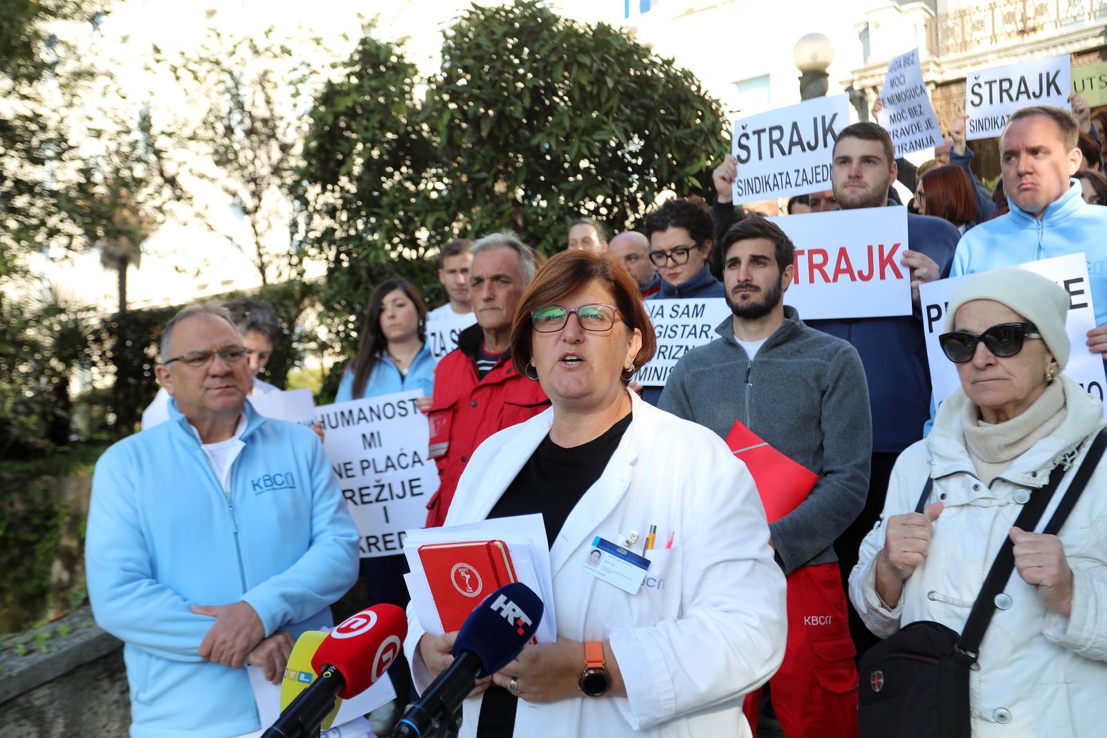 Rijeka: Štrajk medicinskih djelatnika u KBC-u Rijeka Rijeka: Štrajk medicinskih djelatnika u KBC-u Rijeka