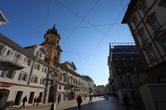 Rijeka: Po?elo ukraavanje grada uo?i blagdana Rijeka: Po?elo ukraavanje grada uo?i blagdana