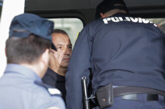 Zagreb: Beroš i osumnjičenici dovedeni na istražno ročište na Županijskom sudu Zagreb: Beroš i osumnjičenici dovedeni na istražno ročište na Županijskom sudu