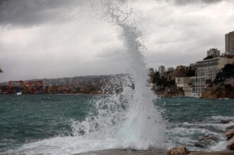 Rijeka: Jako jugo na moru pred Rijekom Rijeka: Jako jugo na moru pred Rijekom