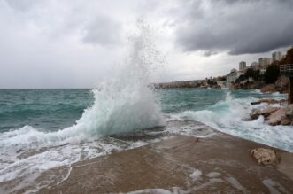 Rijeka: Jako jugo na moru pred Rijekom Rijeka: Jako jugo na moru pred Rijekom