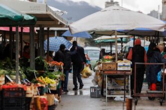 Rijeka: Kiša te jugo otežavaju rad na tržnici Rijeka: Kiša te jugo otežavaju rad na tržnici