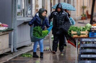 Rijeka: Kiša te jugo otežavaju rad na tržnici Rijeka: Kiša te jugo otežavaju rad na tržnici
