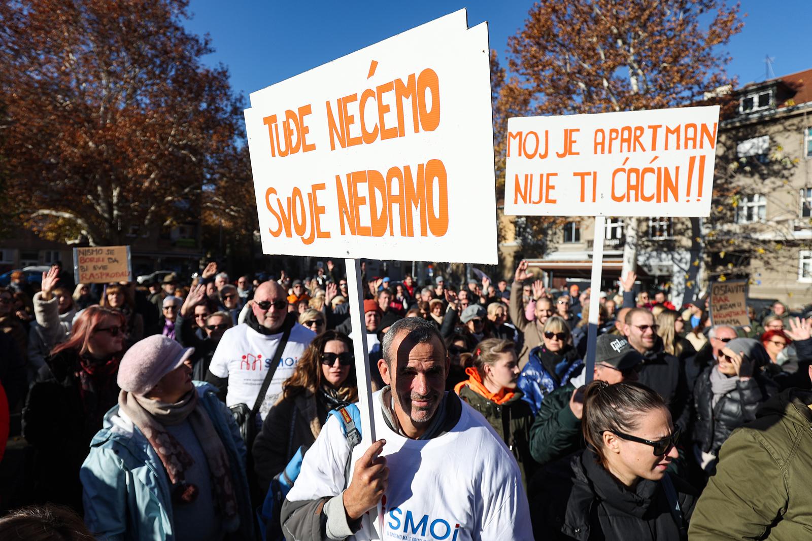 Zagreb: Prosvjed inicijative “Spasimo male obiteljske iznajmljivače”