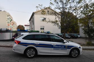 Knin: Eksplozoja u stambenoj zgradi u Kninu