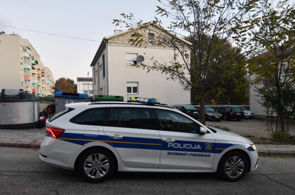 Knin: Eksplozoja u stambenoj zgradi u Kninu