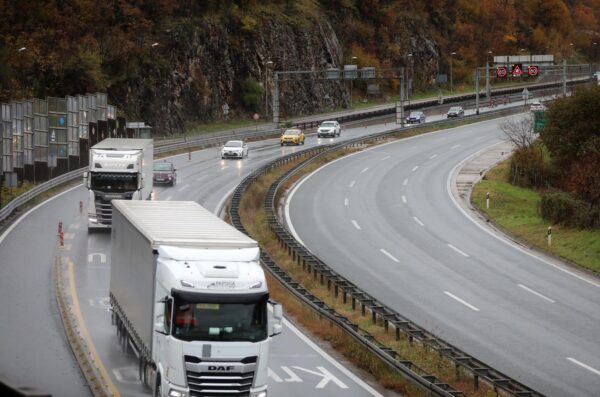 Rijeka: Kiša usporava promet na autocestama Primorsko goranske županije