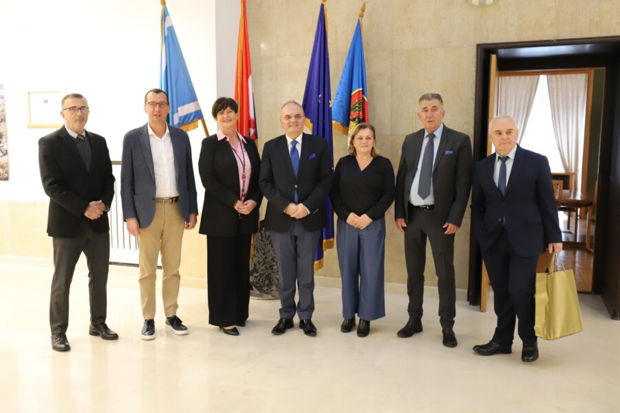 Prijem-povodom-nastupnog-posjeta-veleposlanika-Republike-Kosovo-6-901×600 Prijem-povodom-nastupnog-posjeta-veleposlanika-Republike-Kosovo-6-901×600
