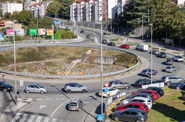 Promet škurinje kružni tok-60