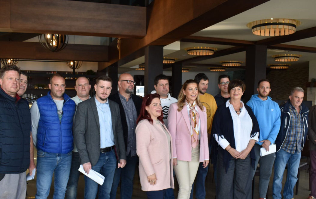 pODJELA-UGOVORA-rr-otoci pODJELA-UGOVORA-rr-otoci