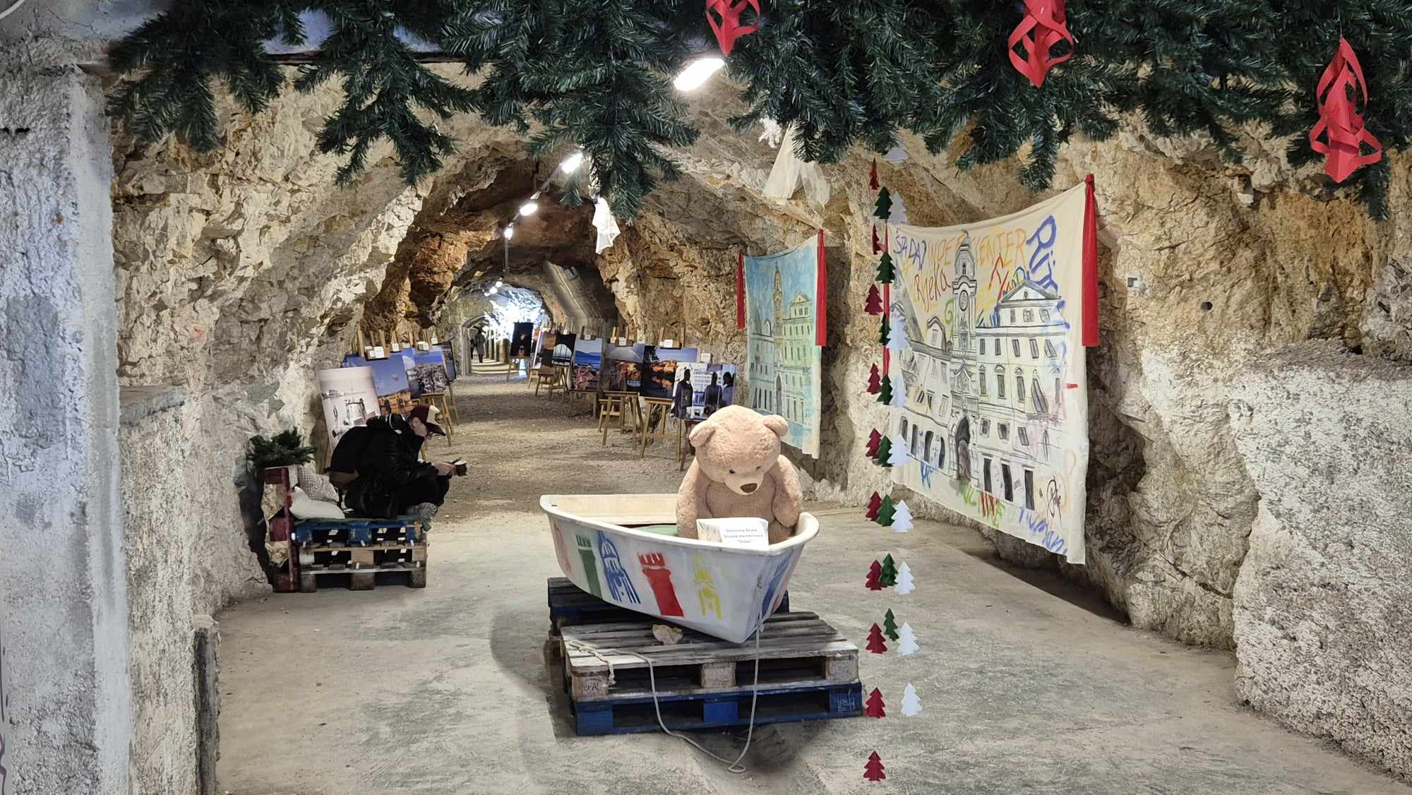 ADVENT TUNEL 2024 2 ADVENT TUNEL 2024 2