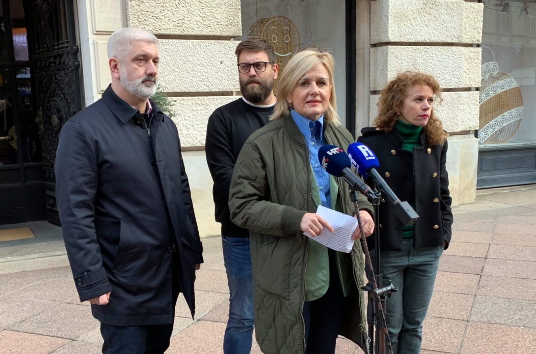 OBJAVA ZA MEDIJE Gradonačelnik Filipović odmah mora podnijeti ostavku OBJAVA ZA MEDIJE Gradonačelnik Filipović odmah mora podnijeti ostavku
