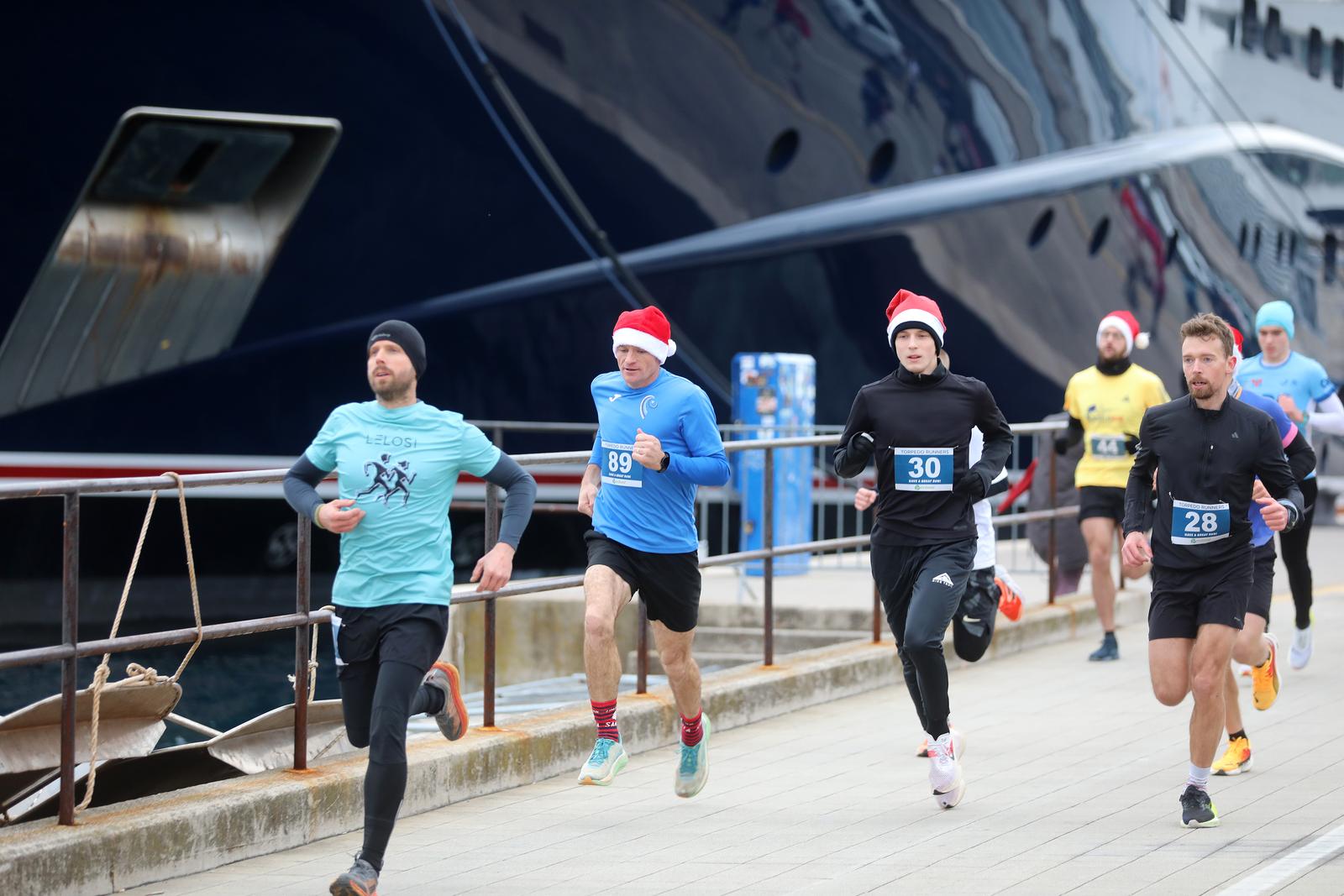 Rijeka: HoHoHo Run 2024 utrka odrana je na Mololongu Rijeka: HoHoHo Run 2024 utrka odrana je na Mololongu
