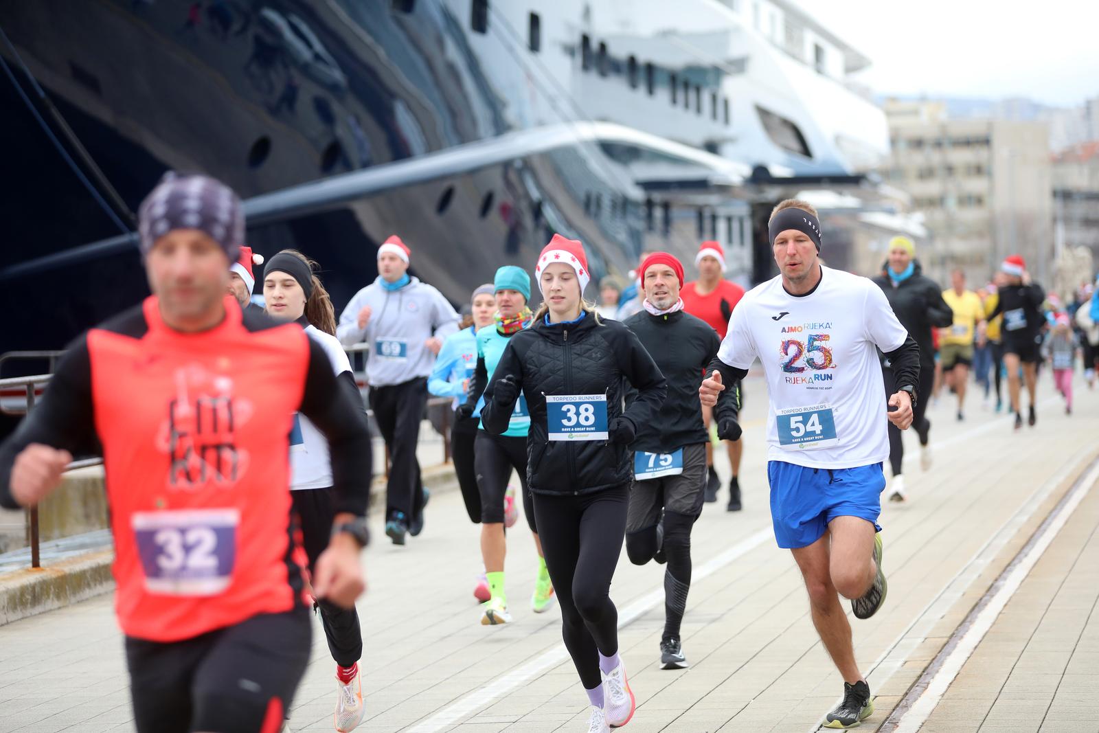 Rijeka: HoHoHo Run 2024 utrka odrana je na Mololongu Rijeka: HoHoHo Run 2024 utrka odrana je na Mololongu