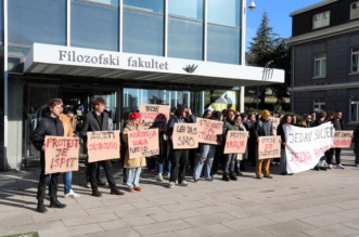 Rijeka: Prosvjed podrške riječkih studenata kolegama u Srbiji Rijeka: Prosvjed podrške riječkih studenata kolegama u Srbiji