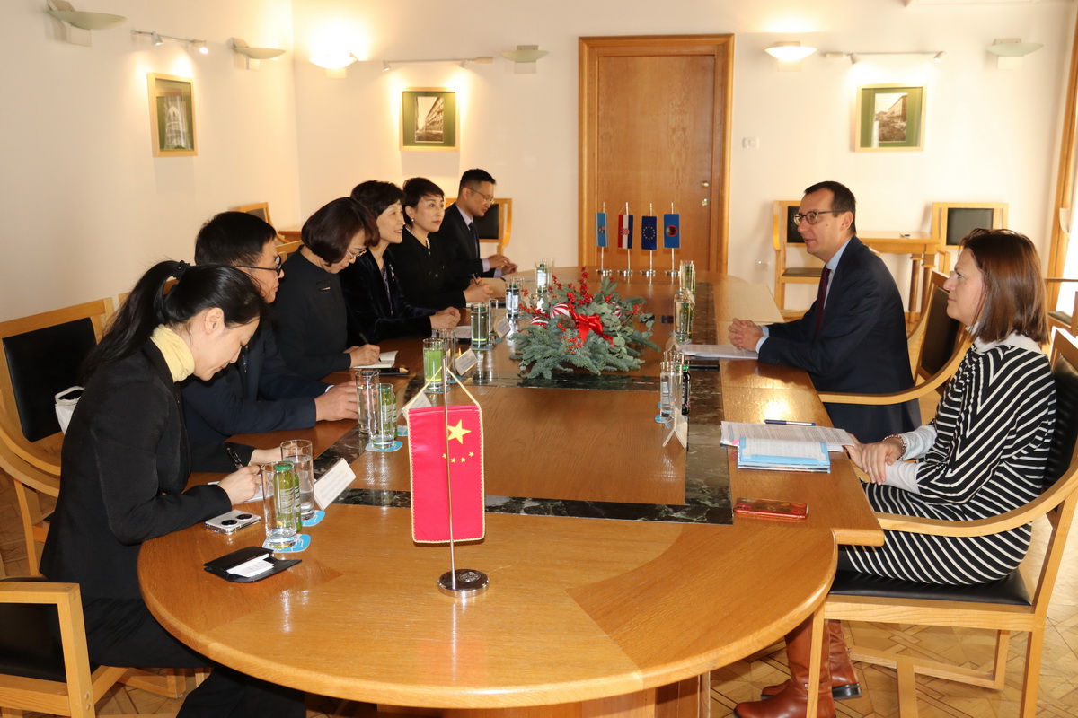 Susret-s-delegacijom-Daliana-2 Susret-s-delegacijom-Daliana-2