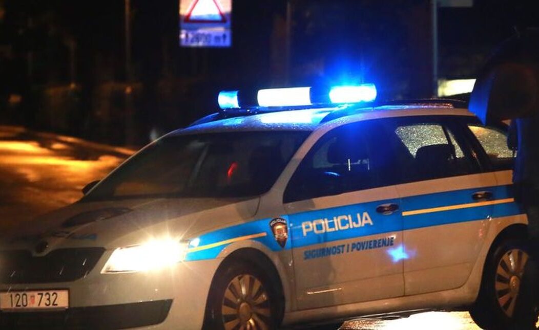 policija-split-noć-miranda-cikotić-pixsell 2 policija-split-noć-miranda-cikotić-pixsell 2