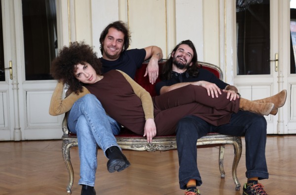 Aurora Cimino, Riccardo Gamba, Alberto Olinteo_ dio glumačkog ansambla Mudre žene