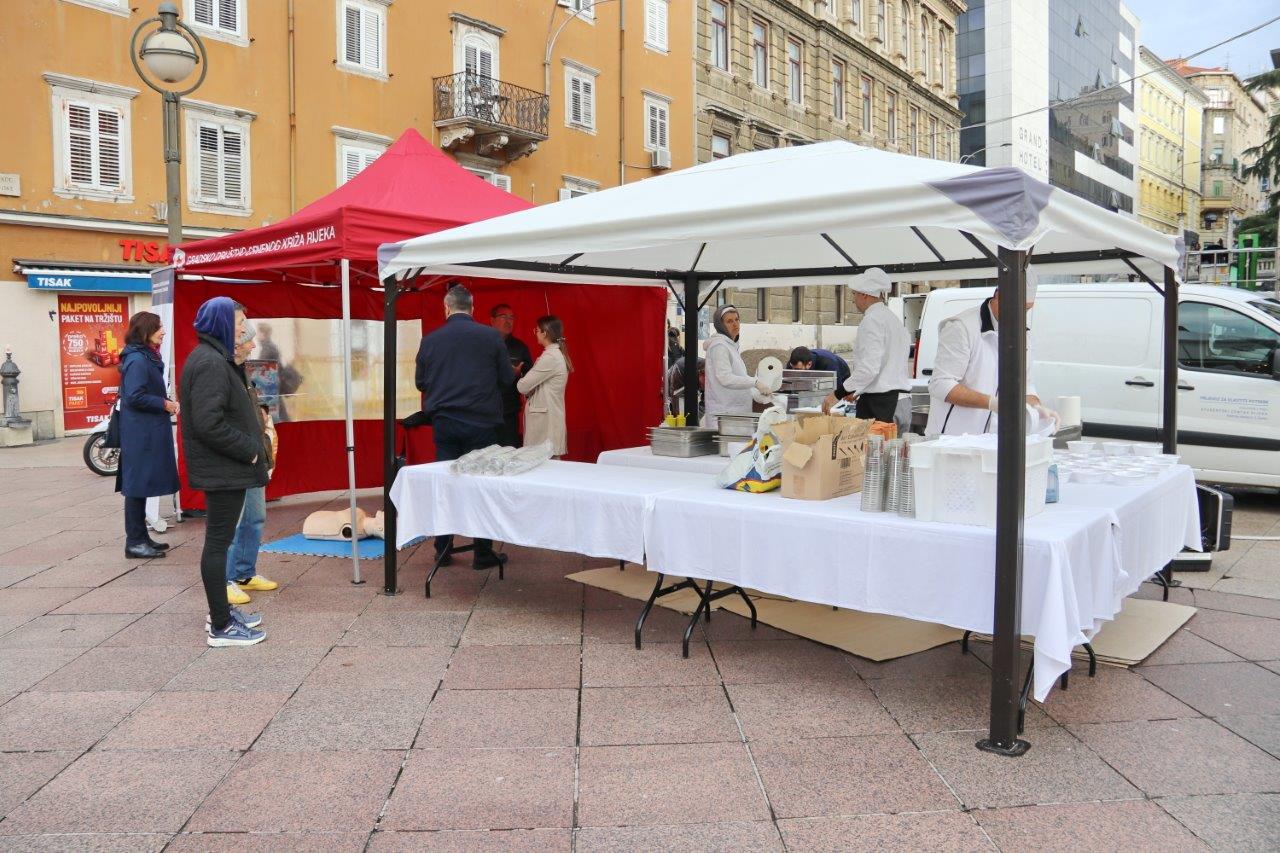 Javnozdravstvena-akcija-Masirati-srce-mogu-svi-7 Javnozdravstvena-akcija-Masirati-srce-mogu-svi-7