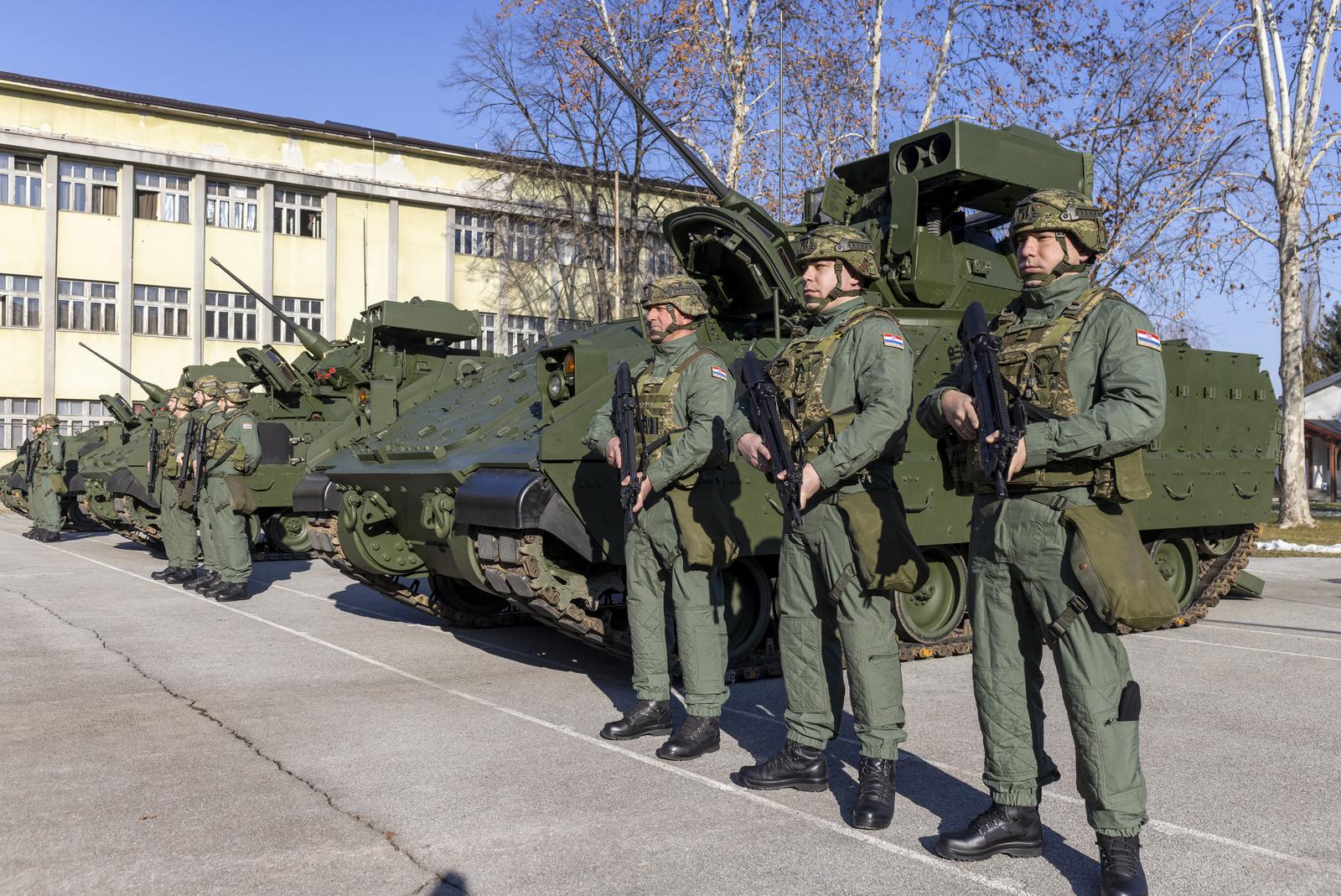 Našice: Svečana primopredaja prvih borbenih vozila Bradley Našice: Svečana primopredaja prvih borbenih vozila Bradley
