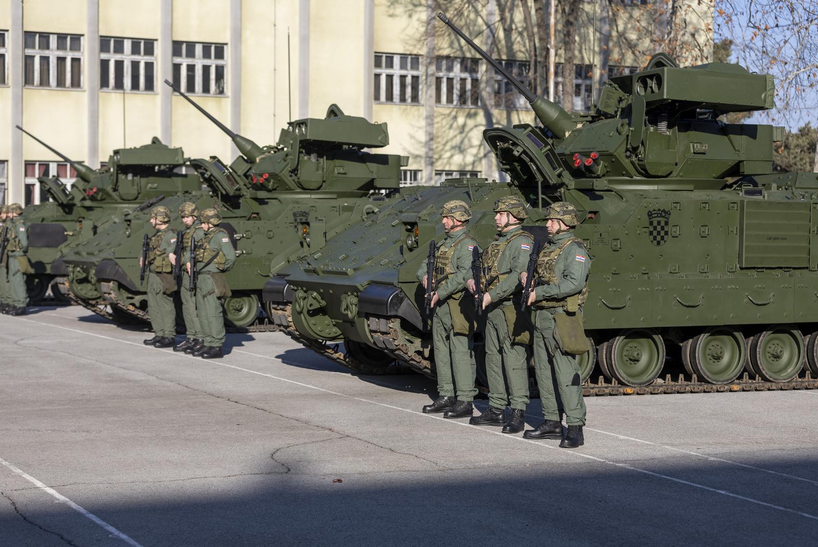 Našice: Svečana primopredaja prvih borbenih vozila Bradley Našice: Svečana primopredaja prvih borbenih vozila Bradley