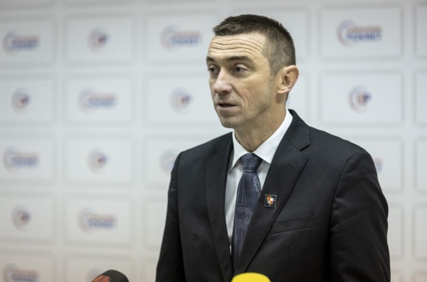 Vukovar: Konferencija za medije gradonačelnika Ivana Penave na temu smijenjenog ministra Josipa Dabre