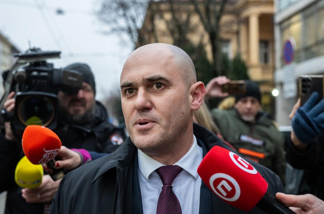 Zagreb: Josip Dabro odlazi iz prostorija USKOK-a nakon davanja iskaza Zagreb: Josip Dabro odlazi iz prostorija USKOK-a nakon davanja iskaza