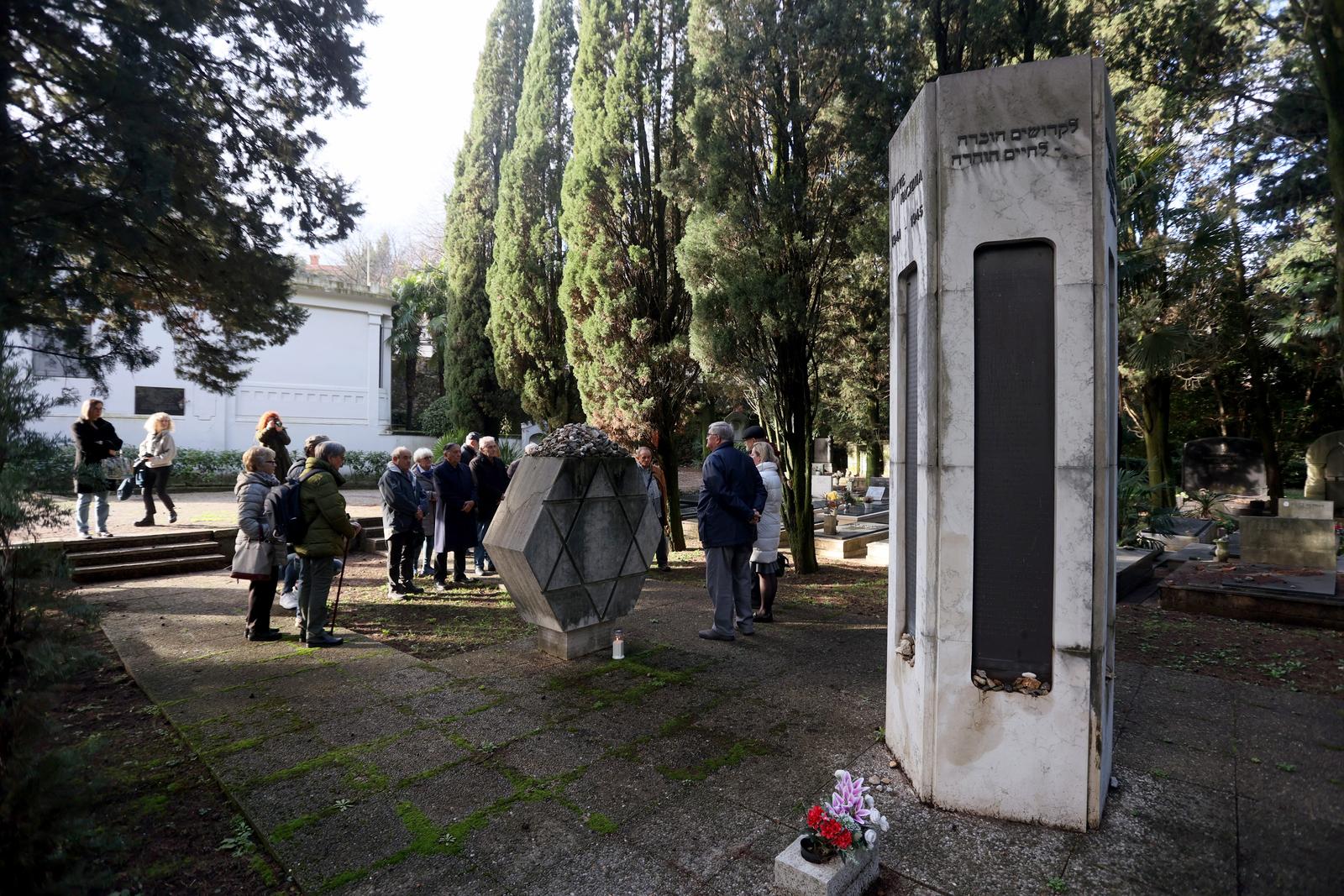 Rijeka: Dan sjećanja na žrtve holokausta na Židovskom groblju na Kozali Rijeka: Dan sjećanja na žrtve holokausta na Židovskom groblju na Kozali