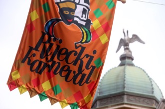 Rijeka: Centar grada ukraen zastavama uo?i Rije?kog karnevala Rijeka: Centar grada ukraen zastavama uo?i Rije?kog karnevala