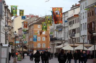 Rijeka: Centar grada ukraen zastavama uo?i Rije?kog karnevala Rijeka: Centar grada ukraen zastavama uo?i Rije?kog karnevala