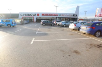 Karlovac: Počeo veliki bojkot svih trgovina Karlovac: Počeo veliki bojkot svih trgovina