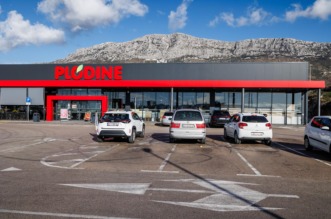 Split: Trgovački centri u okolici Splita i danas su pod bojkotom kupaca Split: Trgovački centri u okolici Splita i danas su pod bojkotom kupaca