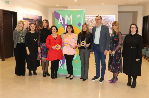 Svecana-dodjela-nagrada-Ambasadori-odgoja-i-obrazovanja-12