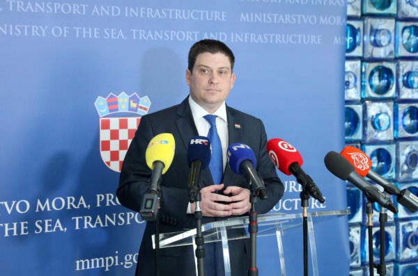 Zagreb: Ministar Butković o izvješću o izvidima pomorskih prekršaja vezano uz nesreću broda “Lastovo”